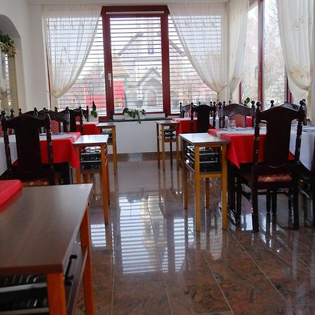 Today Appartement Famille Chippis Екстер'єр фото