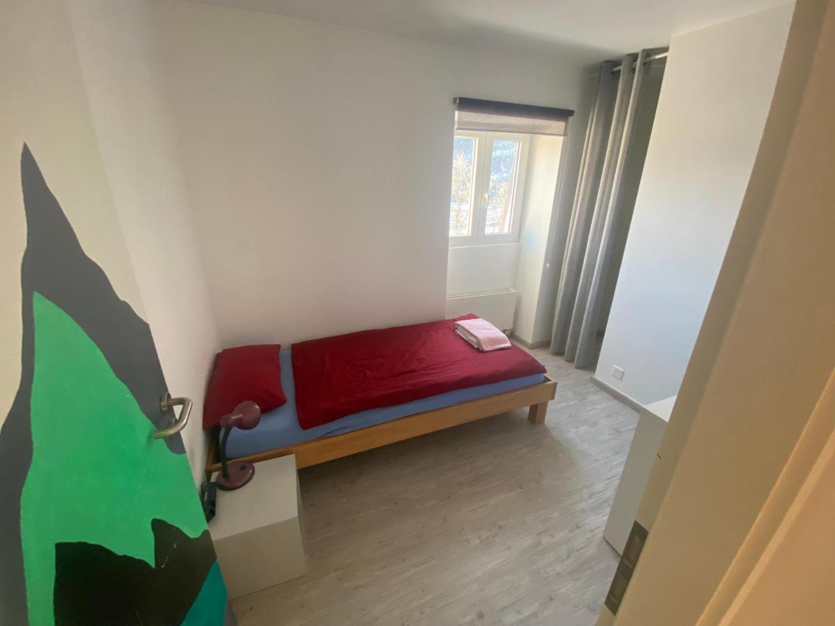 Today Appartement Famille Chippis Екстер'єр фото