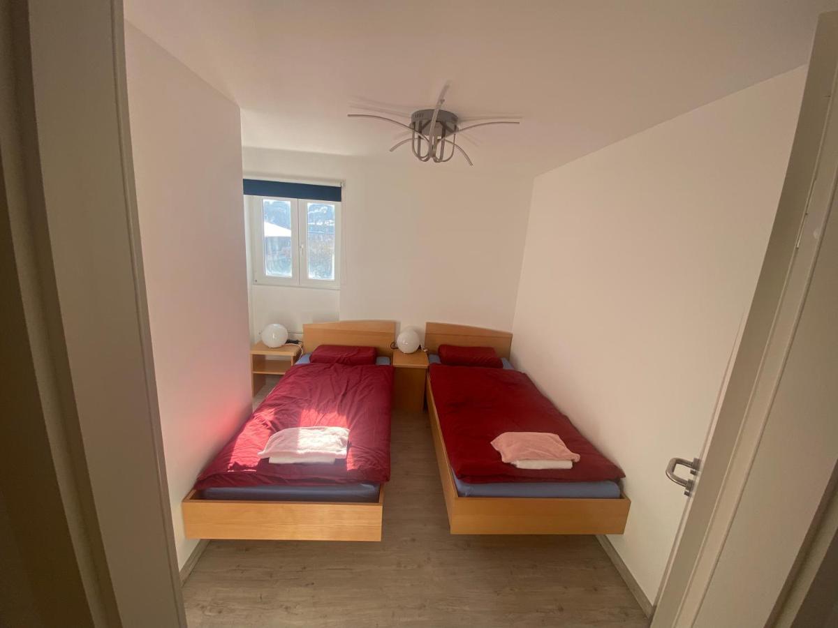 Today Appartement Famille Chippis Екстер'єр фото